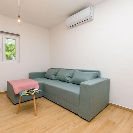 Apartment Petea オミシュ エクステリア 写真