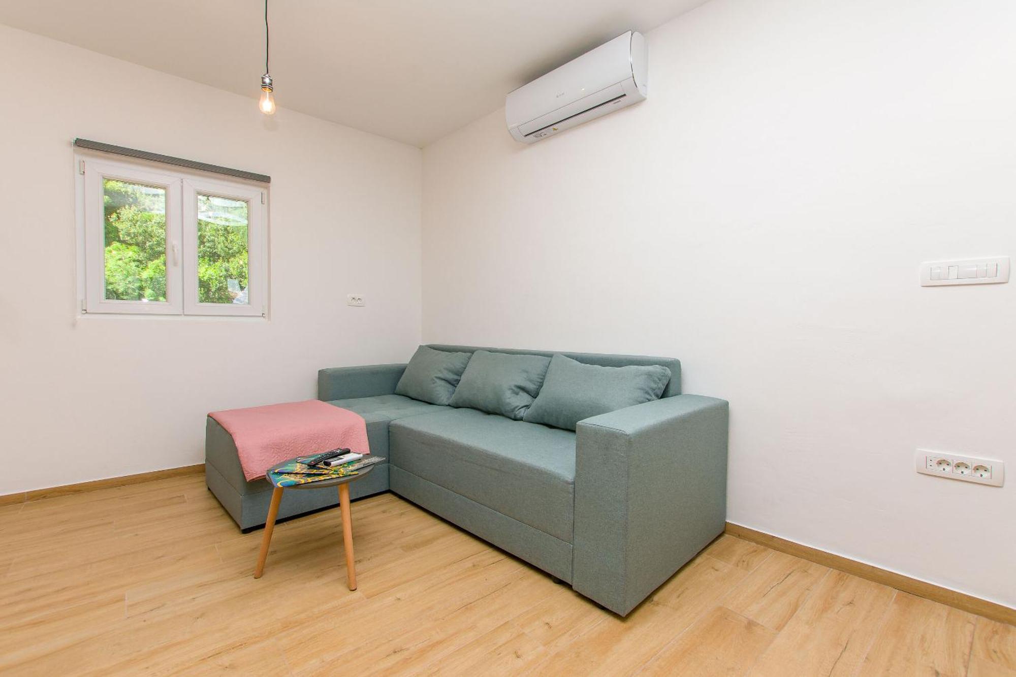 Apartment Petea オミシュ エクステリア 写真